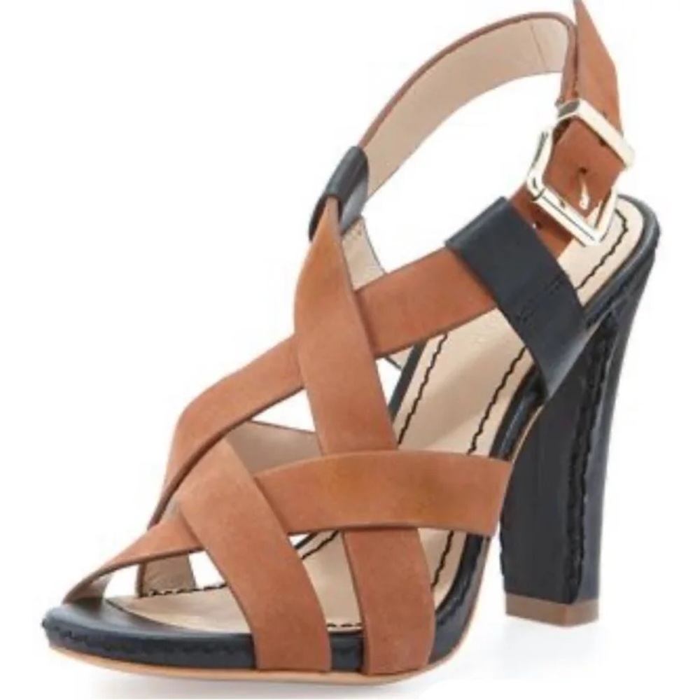 Pour La Victoire Heels